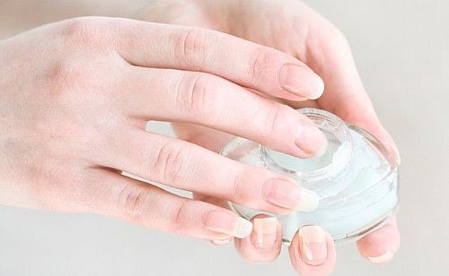 Não é segredo para ninguém: o sexo oferece inúmeros benefícios à saúde do homem e da mulher, além de ser fator importante para fortalecer a união entre o casal.“O sexo melhora a autoestima; 
reduz a tensão; alivia o estresse; melhora a circulação sanguínea; faz bem para 
o coração; ajuda a melhorar o relacionamento a dois; fortalece os músculos da 
região pélvica; ajuda a fortalecer o sistema imunológico contra gripes e 
resfriados; ajuda a queimar calorias; faz bem para a pele; melhora a circulação 
sanguínea; libera sensações prazerosas e relaxantes e é um analgésico natural no 
alívio da dor de cabeça”.E é exatamente pensando em usufru